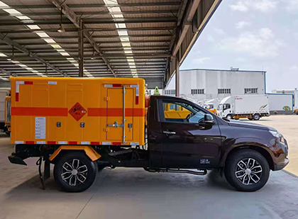 赛罕爆破器材运输车