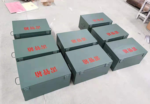 赛罕炸药箱和雷管箱一般是怎么存放的？